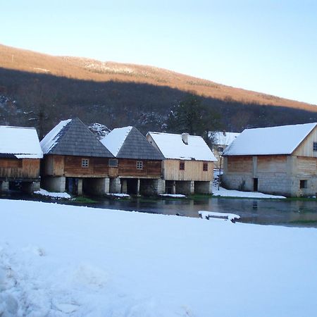 Hotel Mirni Kutak Otočac المظهر الخارجي الصورة