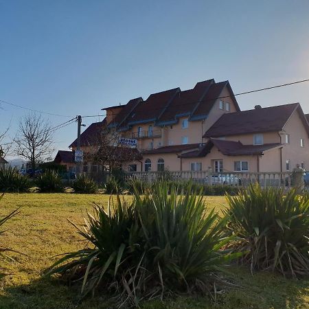 Hotel Mirni Kutak Otočac المظهر الخارجي الصورة