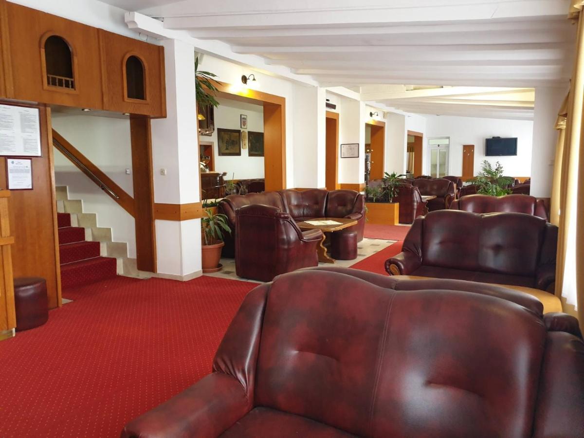 Hotel Mirni Kutak Otočac المظهر الخارجي الصورة